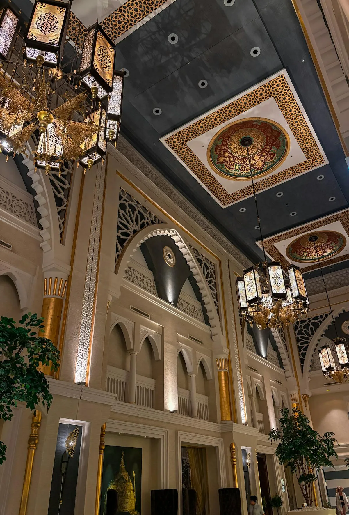 Hotel Lobbies & Atriums